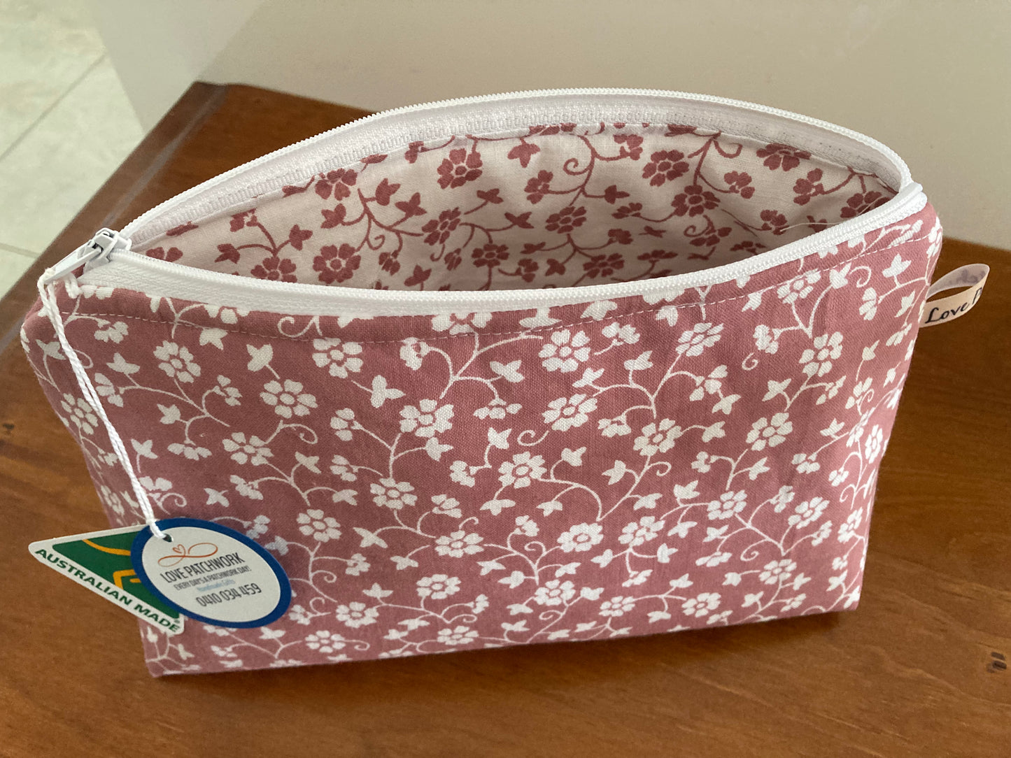 Gift Sets - Helping Hand Playing Card Holder & Pouch
