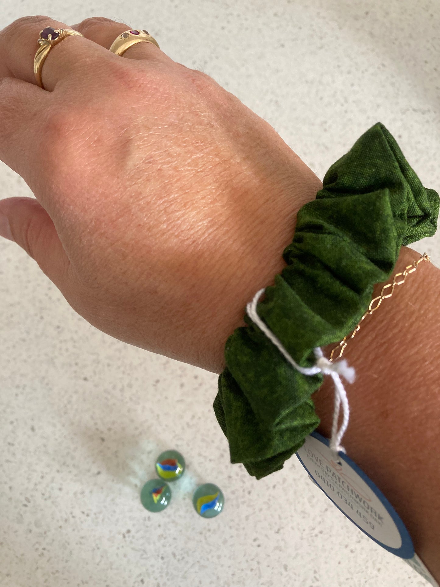 Discreet Fidget - Wrist Hair Scrunchie (Green)