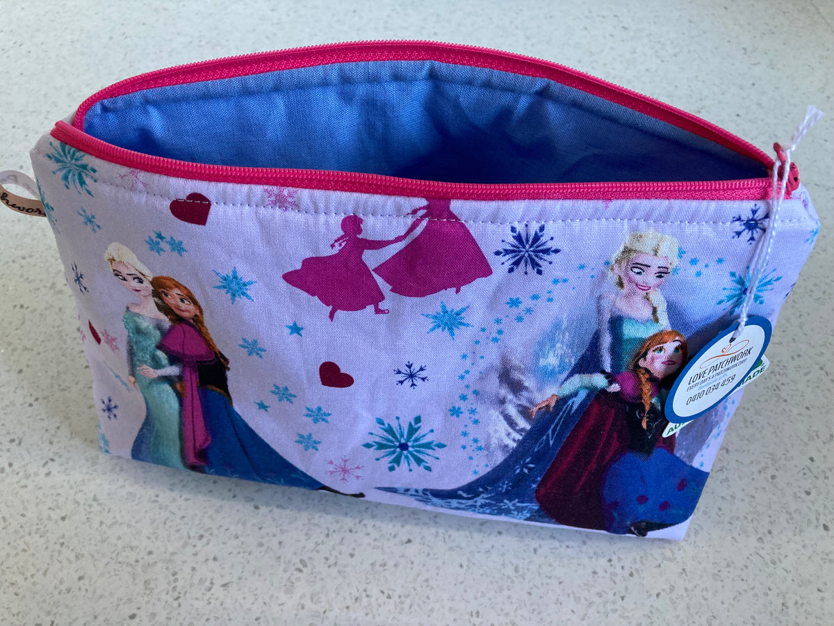 Frozen Character Print Zipper Pouch