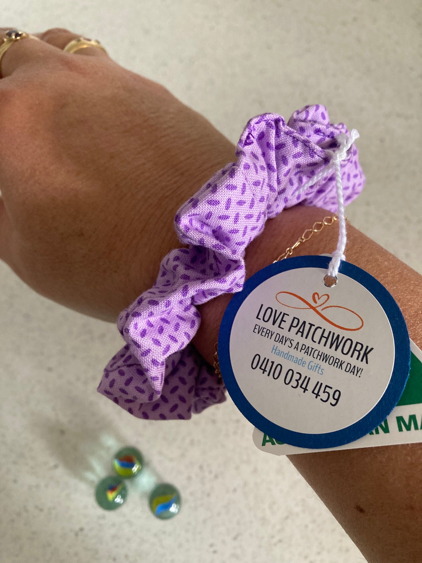 Discreet Fidget - Wrist Hair Scrunchie (Purple)