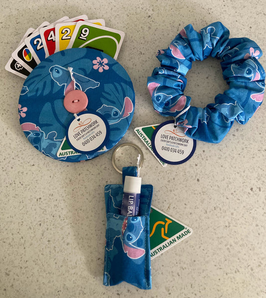 Gift Sets - Helping Hand Playing Card Holder, Hair Scrunchie & Keyring (Lilo & Stitch design)