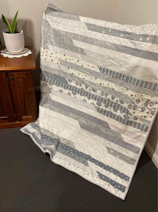 Baby's First Christmas - Patchwork Quilt to enjoy the Magical Moments playing on the floor